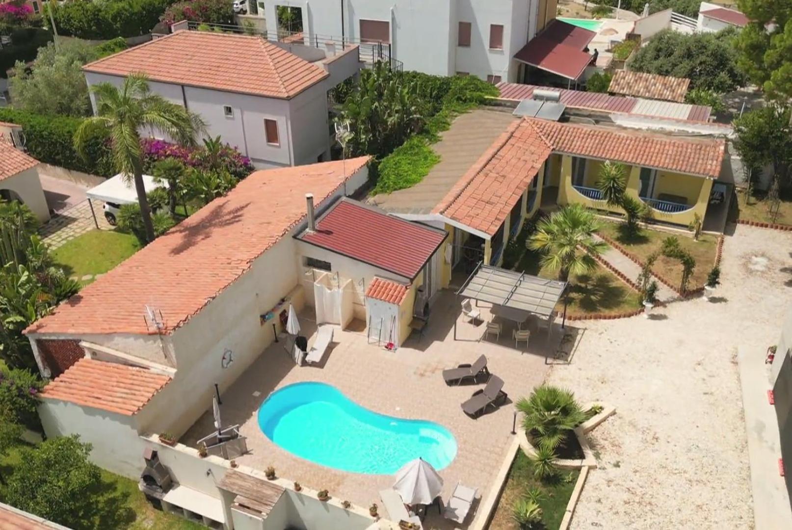 Pool Seaside Relais - Ville Ninfea, Marea, Rosa E Cassiopea Fontane Bianche Exterior foto